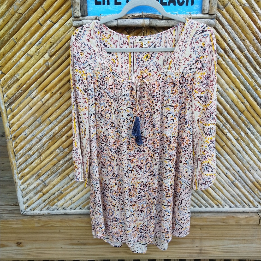 Billabong dress or long shirt long sleeve loose.